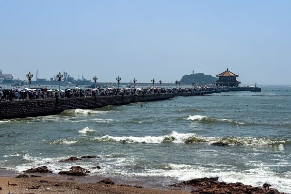 Qingdao’s Shoreline, and the Way It Edits Your Pace